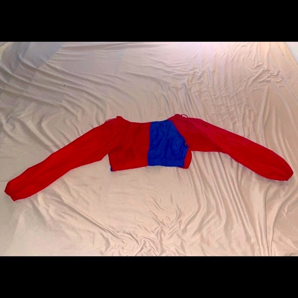 Long sleeved crop top - Picture 2 of 4